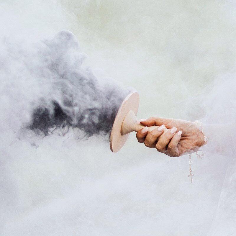 1000008563.jpg Smoke Emitter Holder